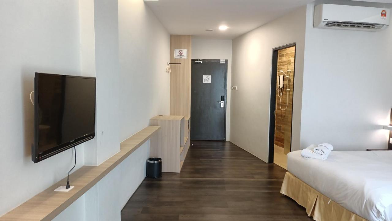 Roxy Hotel Serian Kültér fotó