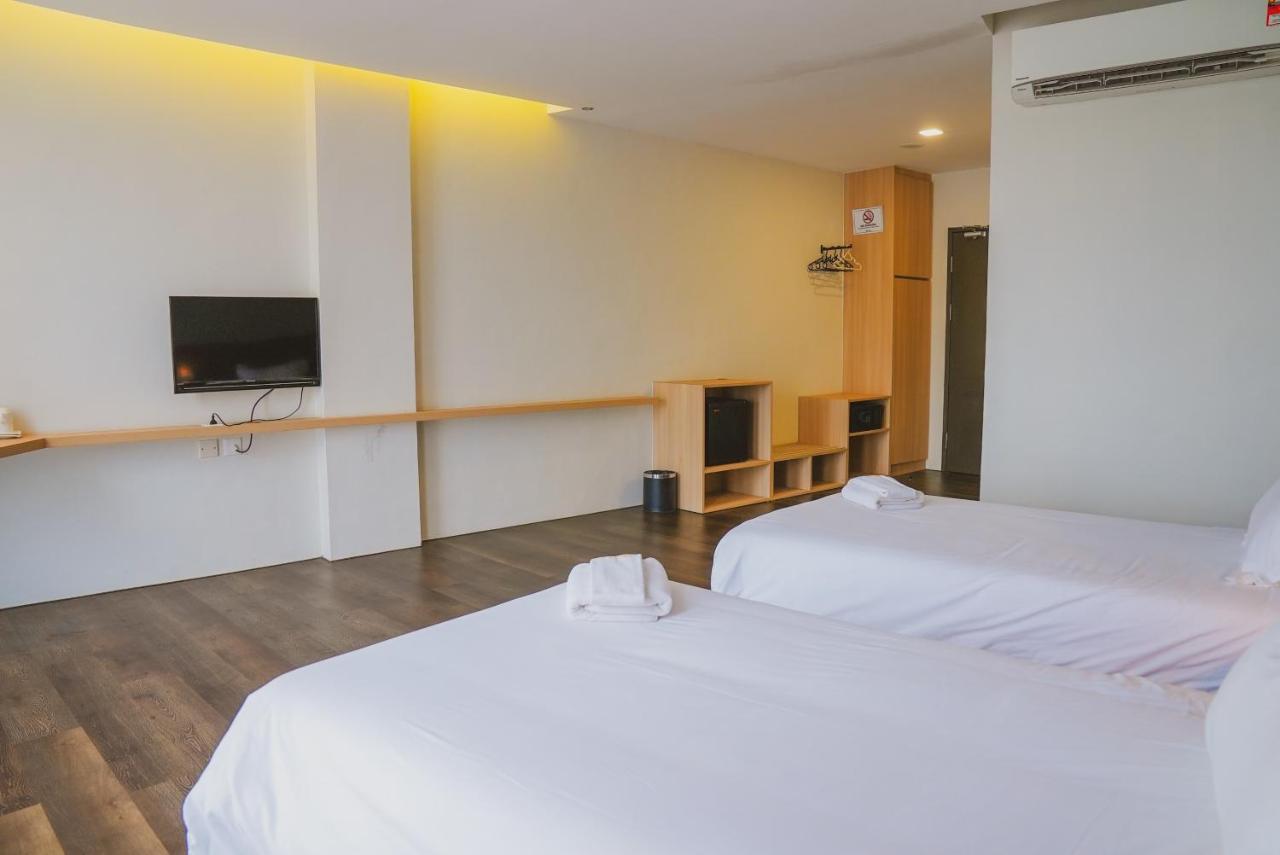 Roxy Hotel Serian Kültér fotó