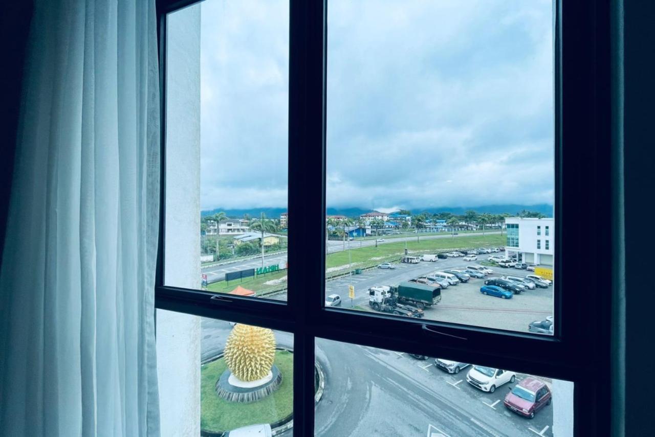 Roxy Hotel Serian Kültér fotó