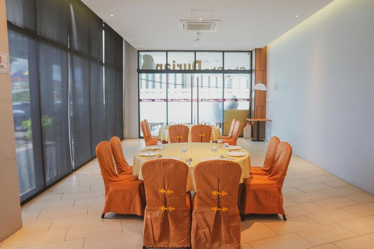 Roxy Hotel Serian Kültér fotó